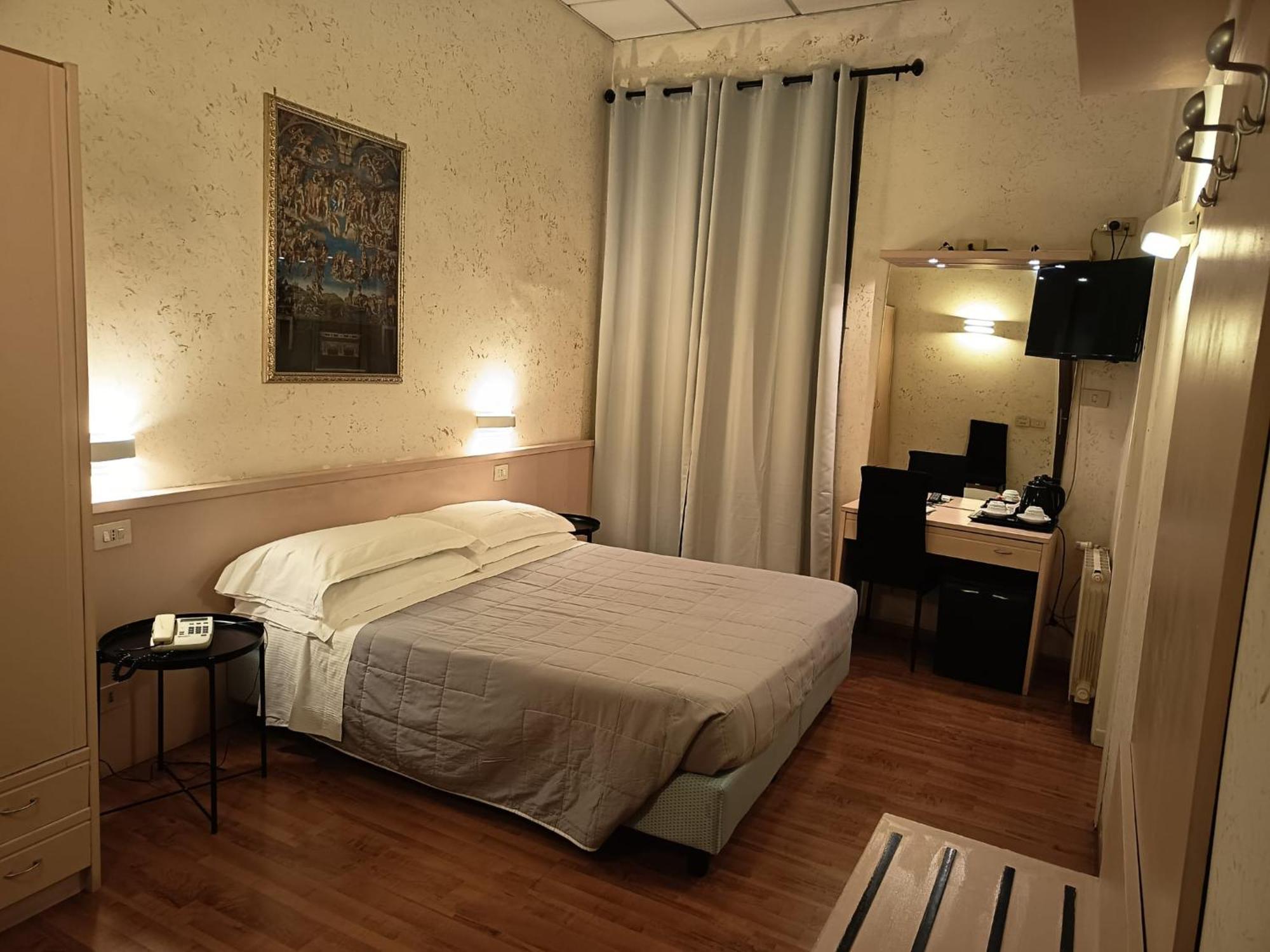 Hotel Julia Rom Exteriör bild